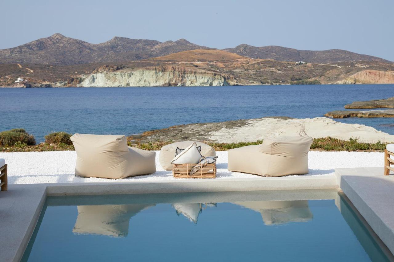 White Pebble Suites Pollonia Exterior photo