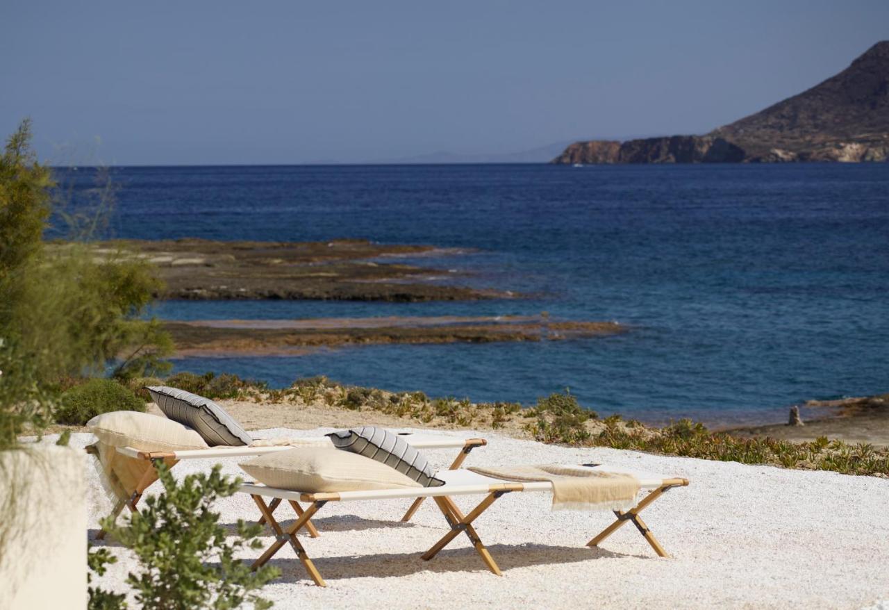 White Pebble Suites Pollonia Exterior photo