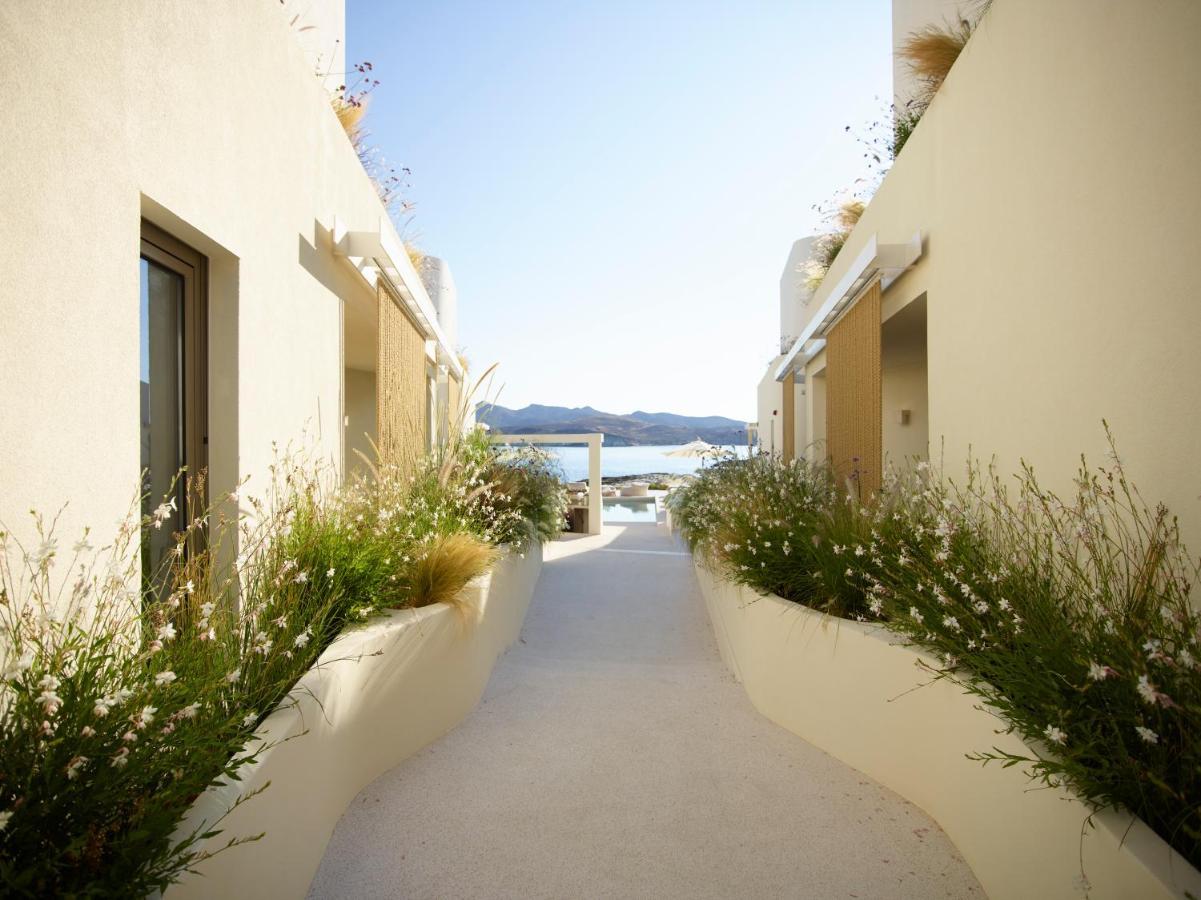 White Pebble Suites Pollonia Exterior photo